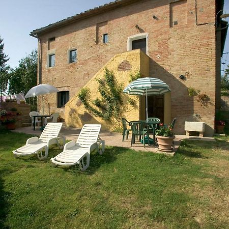 Agriturismo La Grotta Di Montecchino 시에나 외부 사진