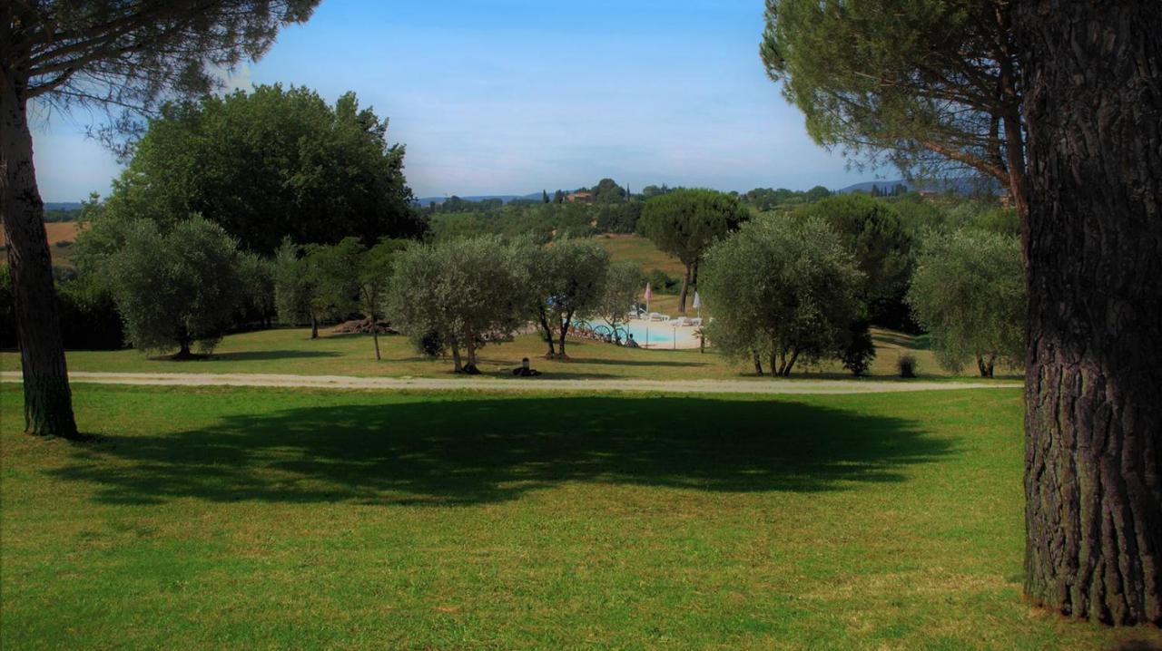 Agriturismo La Grotta Di Montecchino 시에나 외부 사진