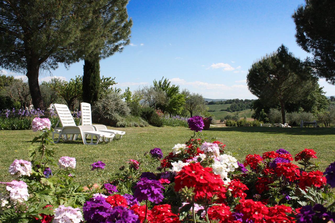 Agriturismo La Grotta Di Montecchino 시에나 외부 사진