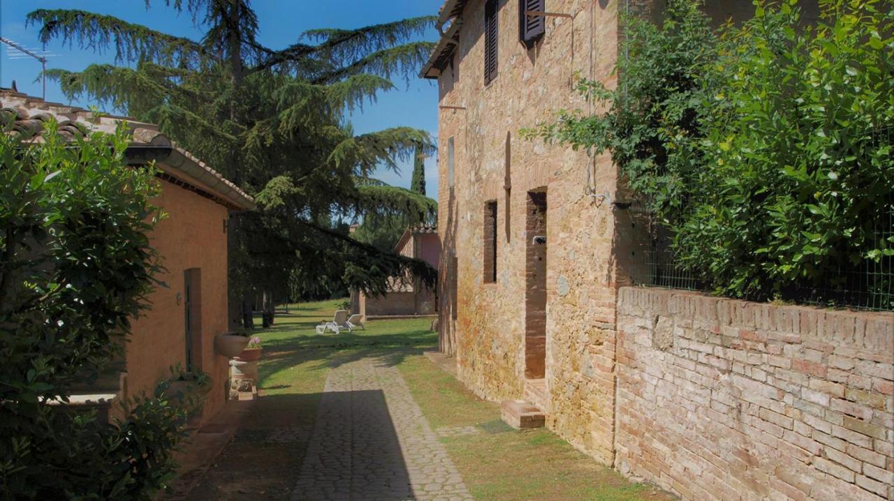 Agriturismo La Grotta Di Montecchino 시에나 외부 사진