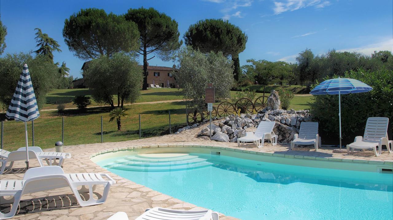 Agriturismo La Grotta Di Montecchino 시에나 외부 사진